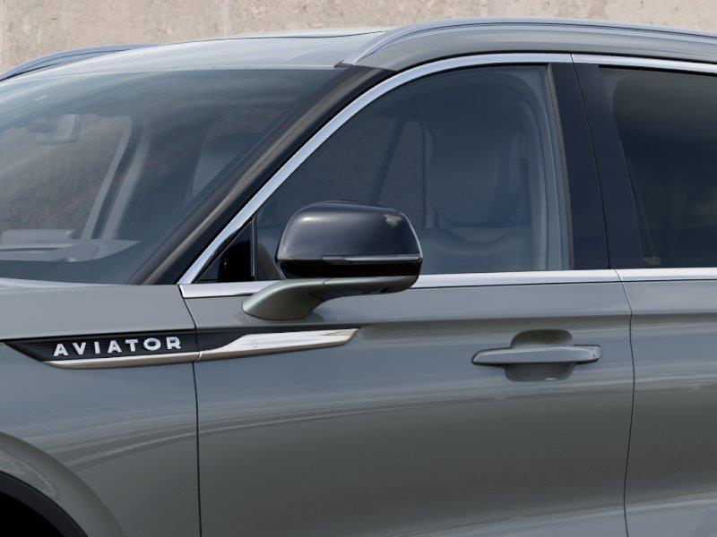 Vehicle photo 20
