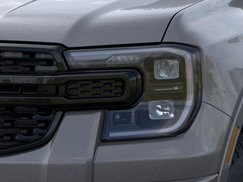 Vehicle photo 18
