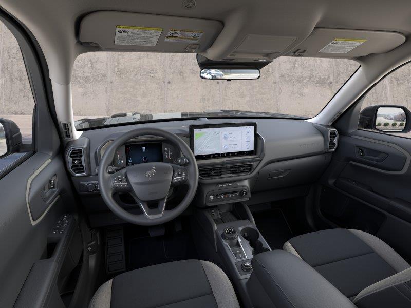 Vehicle photo 9