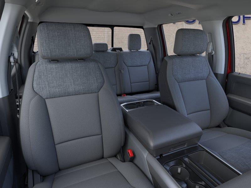 Vehicle photo 10