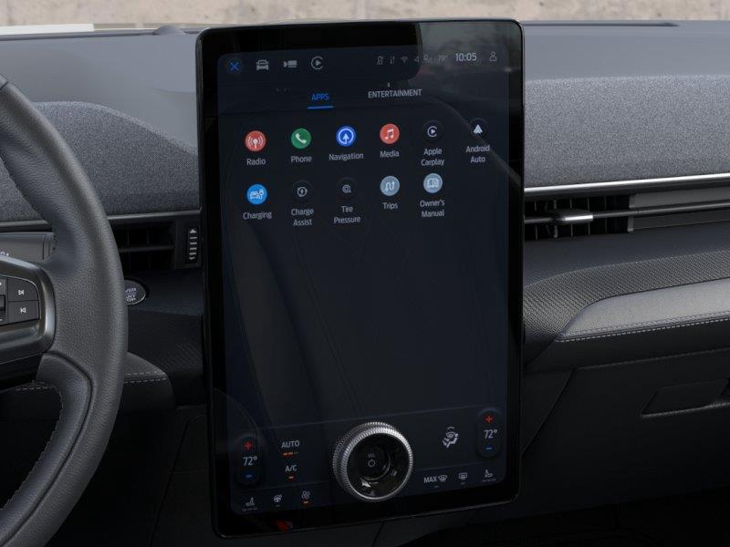 Vehicle photo 14