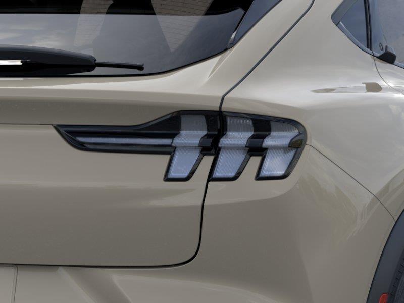 Vehicle photo 21