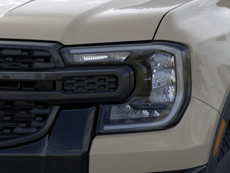 Vehicle photo 18