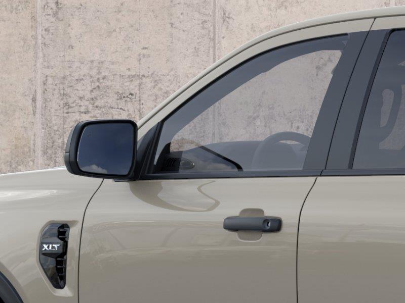 Vehicle photo 20