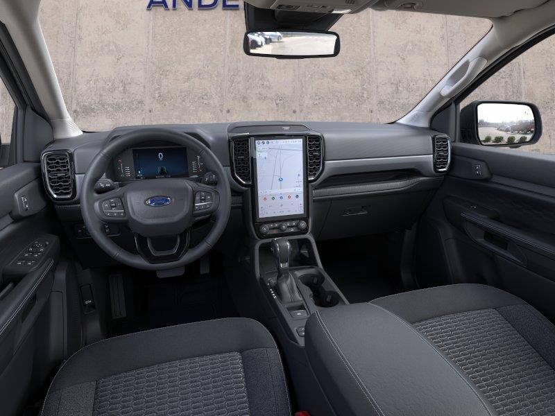 Vehicle photo 9