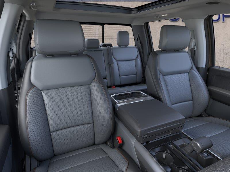 Vehicle photo 10