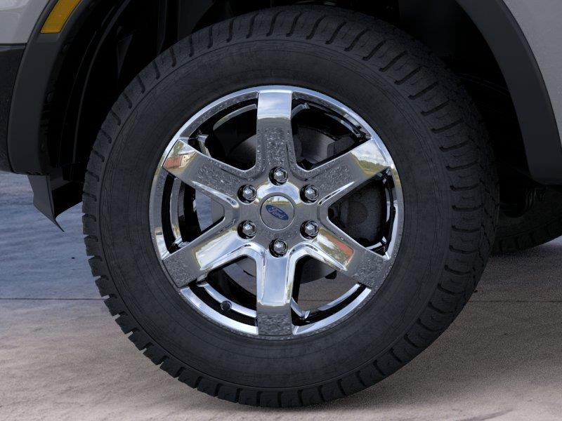 Vehicle photo 19