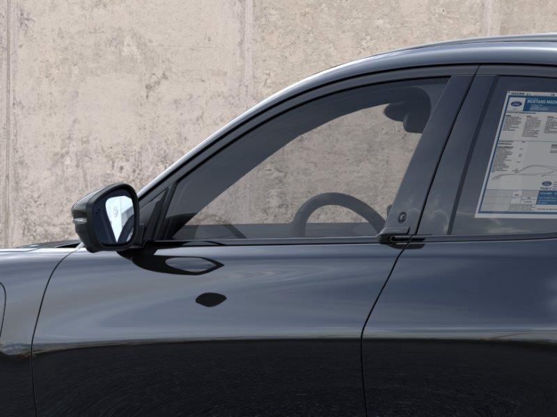 Vehicle photo 20
