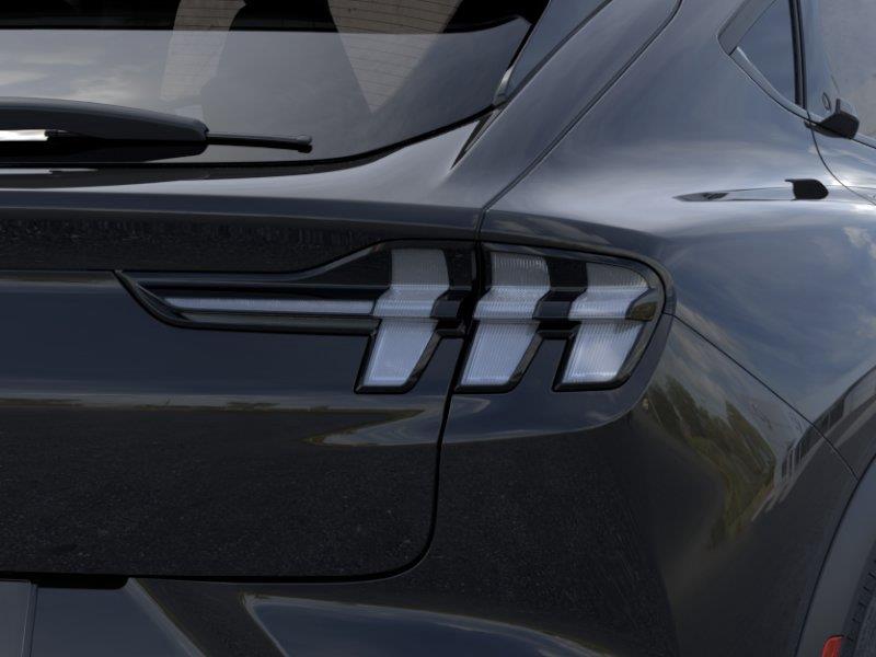 Vehicle photo 21