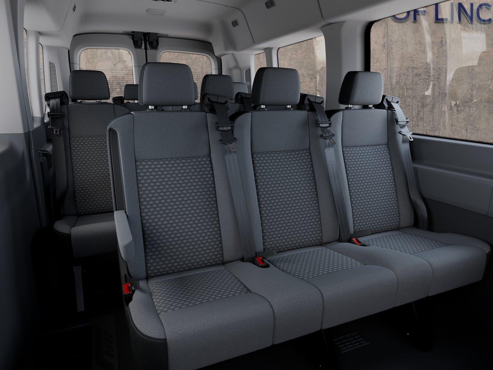 Vehicle photo 11