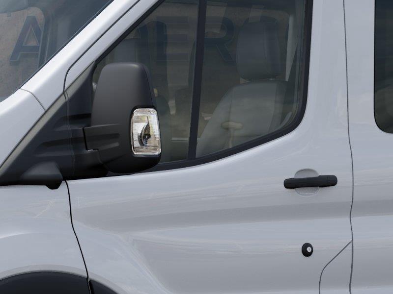 Vehicle photo 20