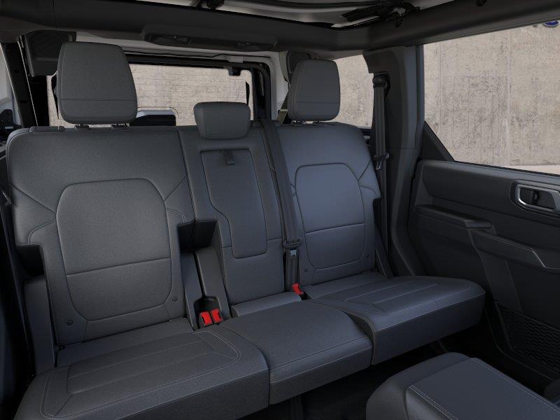 Vehicle photo 10