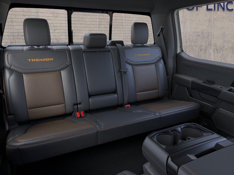 Vehicle photo 11