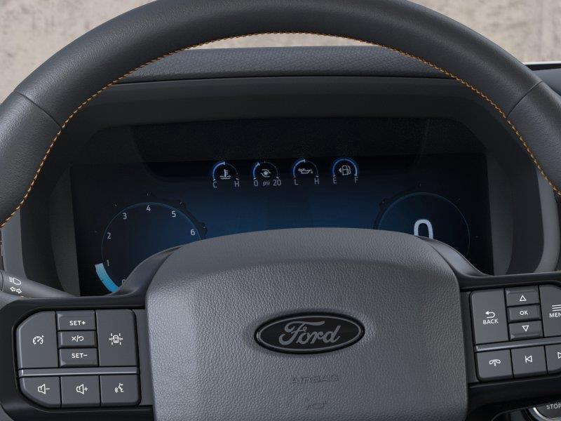 Vehicle photo 13