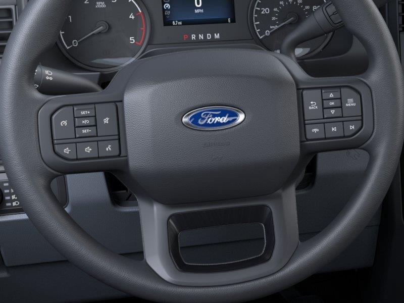 Vehicle photo 12