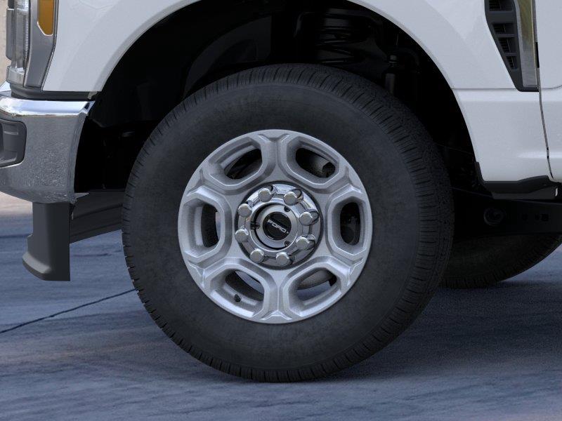 Vehicle photo 19
