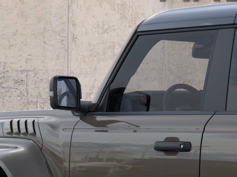 Vehicle photo 22