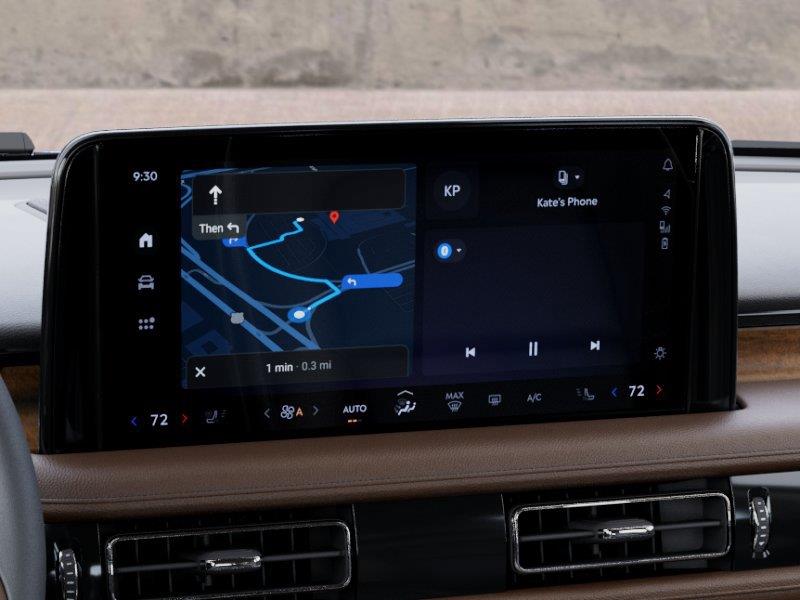 Vehicle photo 14