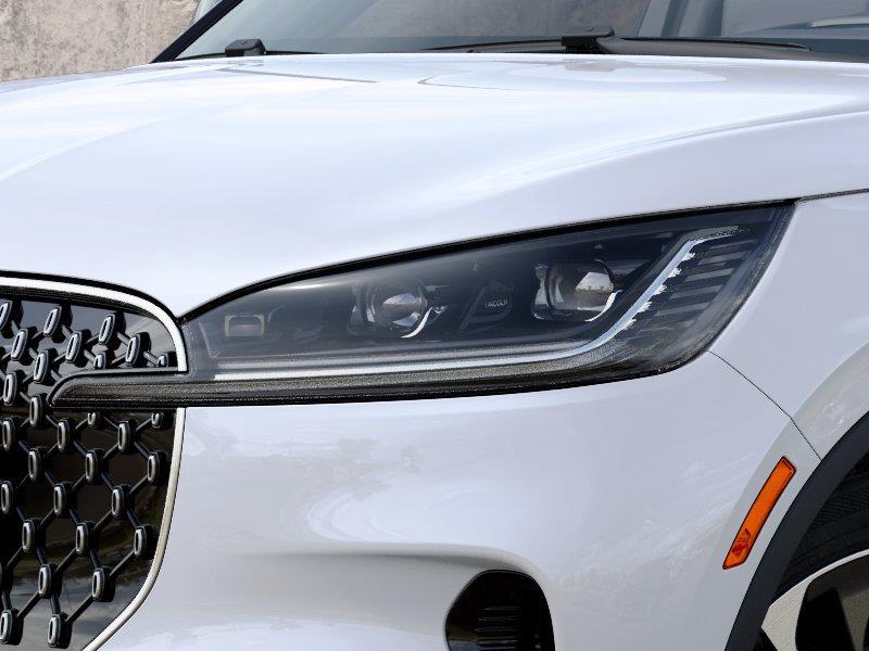 Vehicle photo 17
