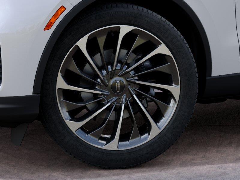 Vehicle photo 19