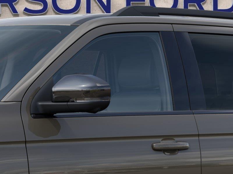 Vehicle photo 19