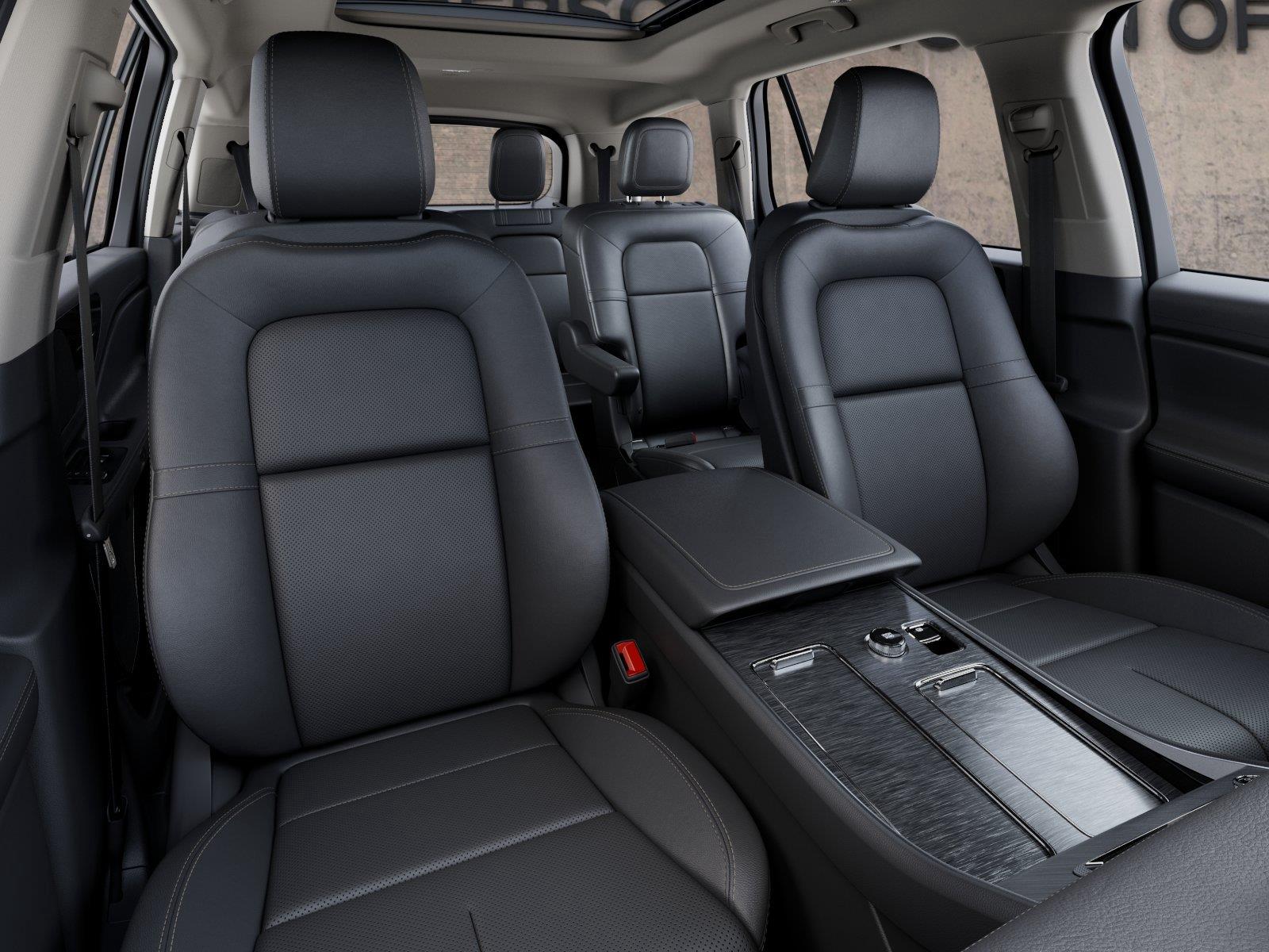 Vehicle photo 10