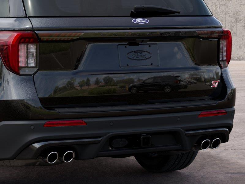 Vehicle photo 23