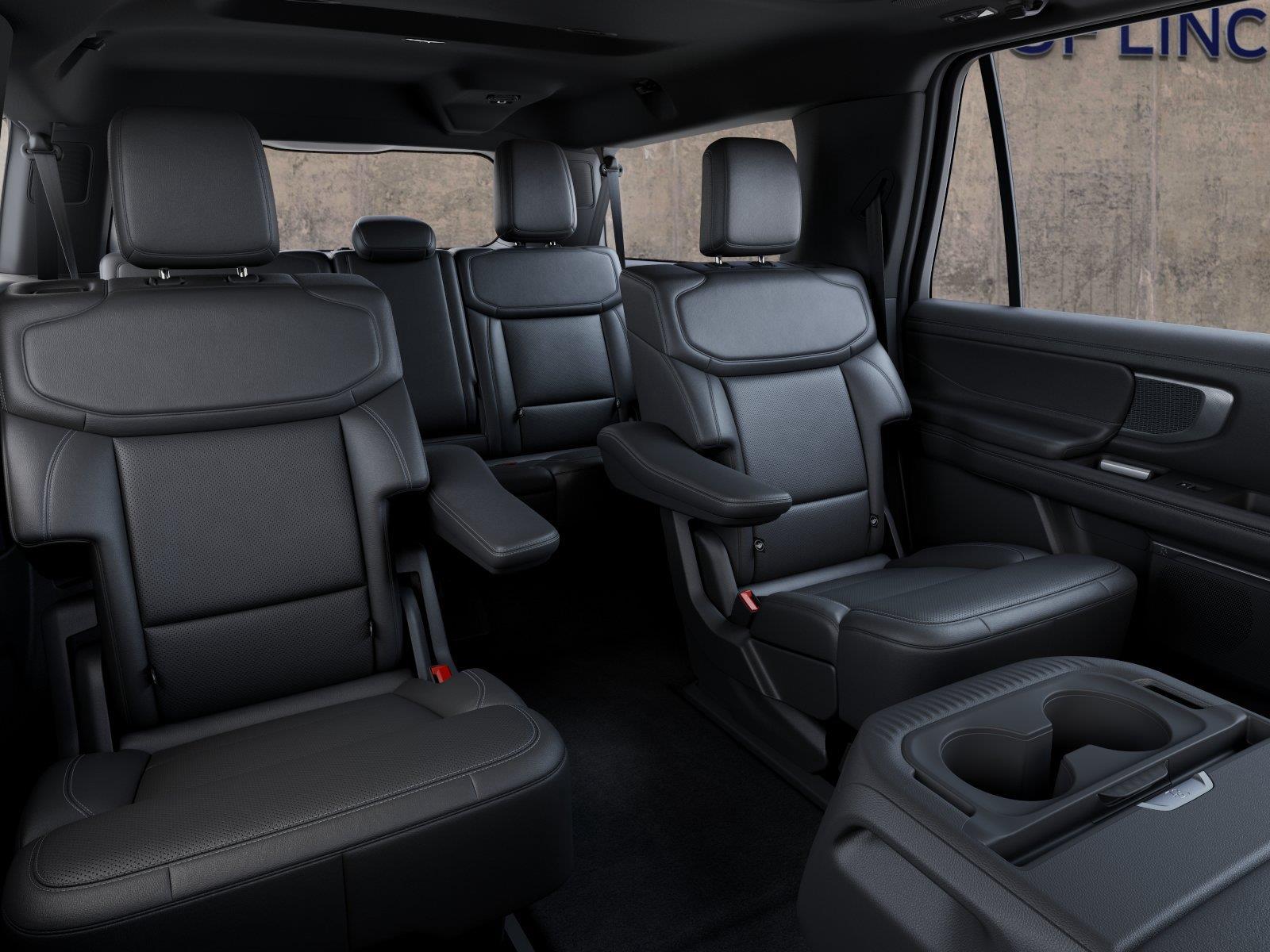 Vehicle photo 11