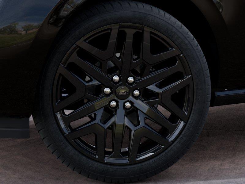 Vehicle photo 19