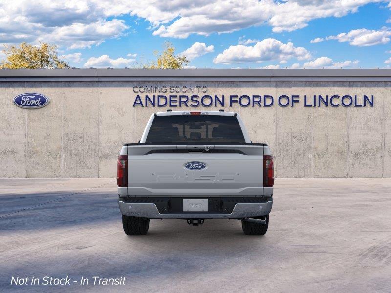 Vehicle photo 5