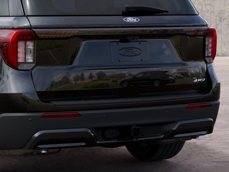 Vehicle photo 23
