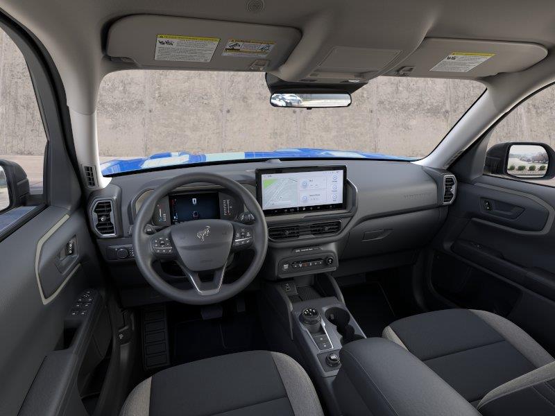 Vehicle photo 9