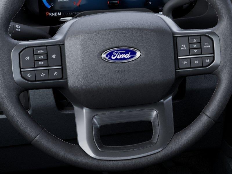 Vehicle photo 12