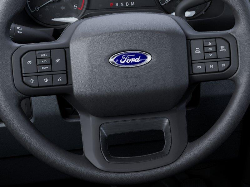 Vehicle photo 12