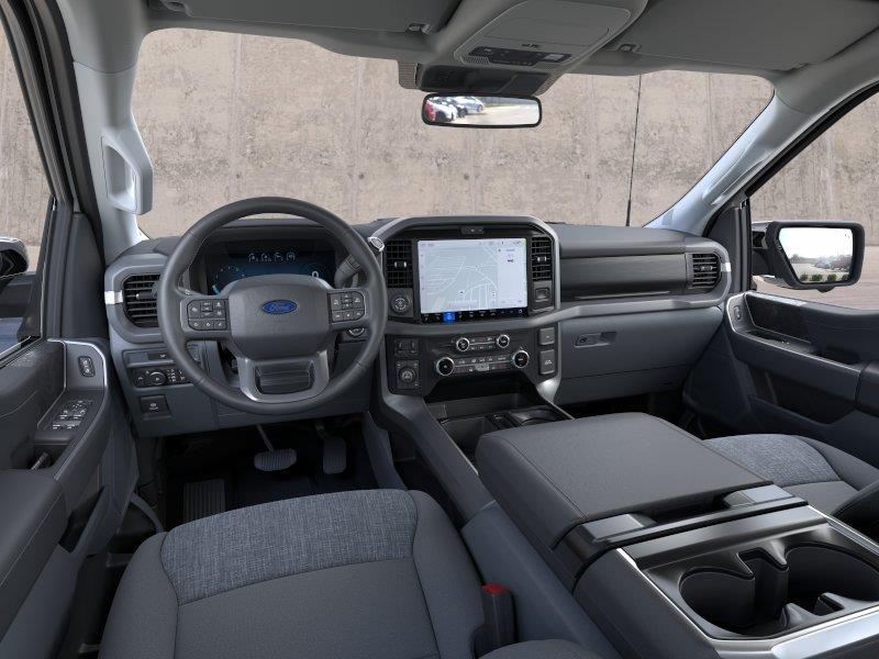 Vehicle photo 9