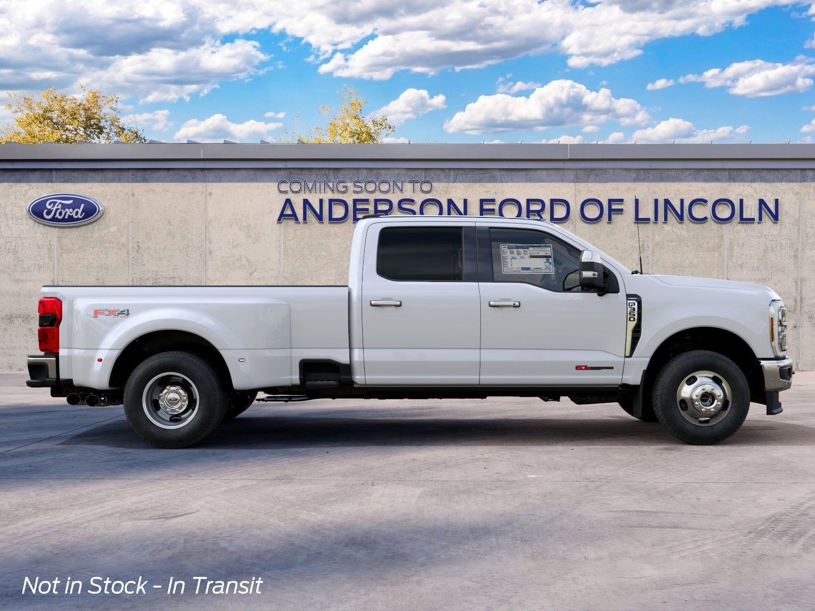 Vehicle photo 5