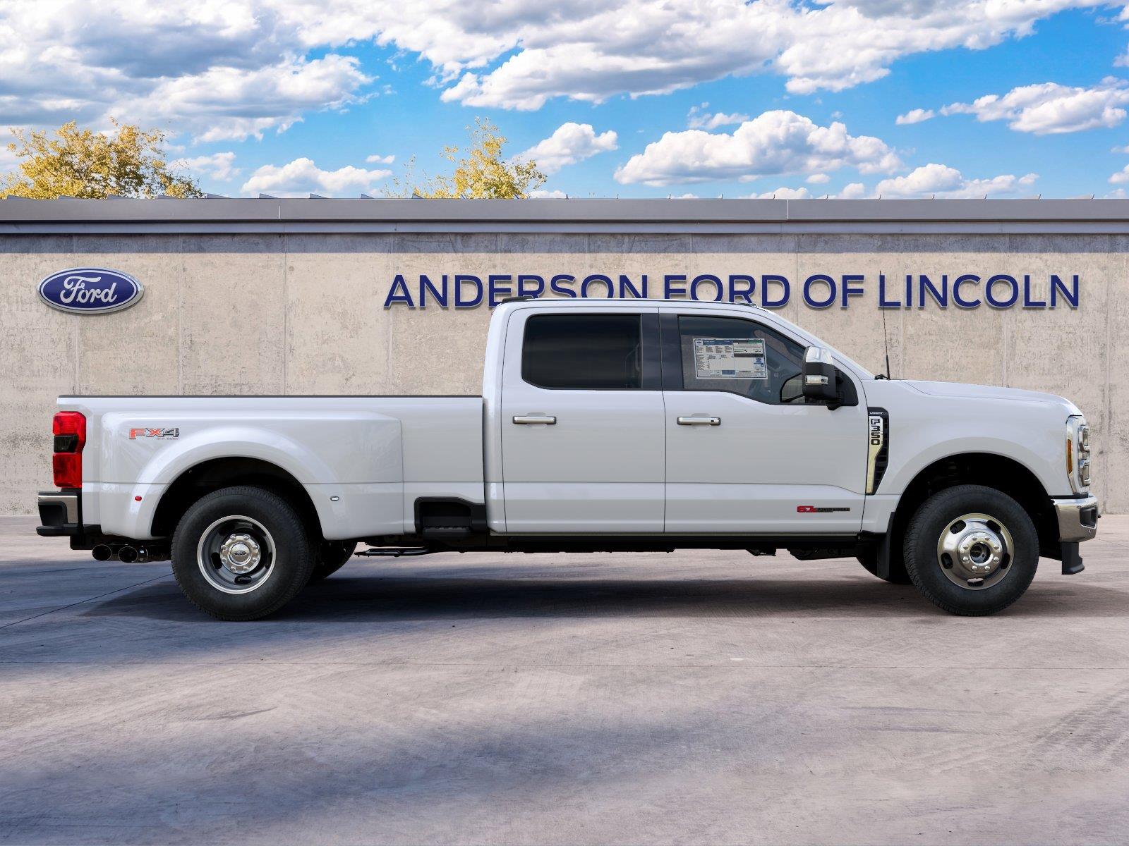 Vehicle photo 5