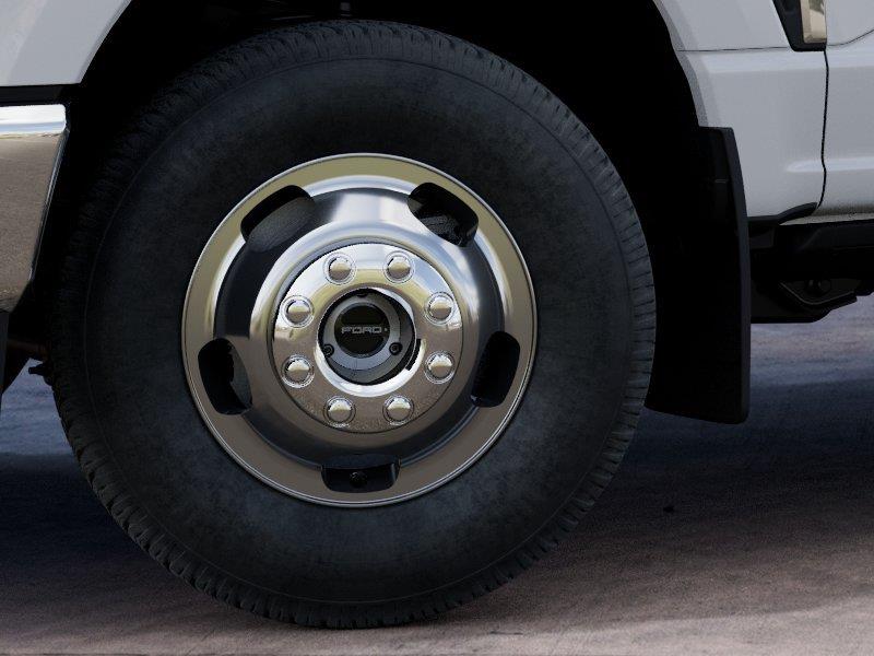 Vehicle photo 19