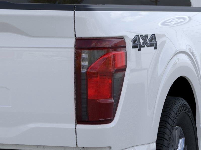 Vehicle photo 21