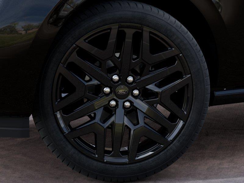 Vehicle photo 19