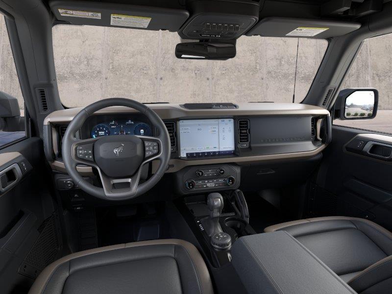 Vehicle photo 9
