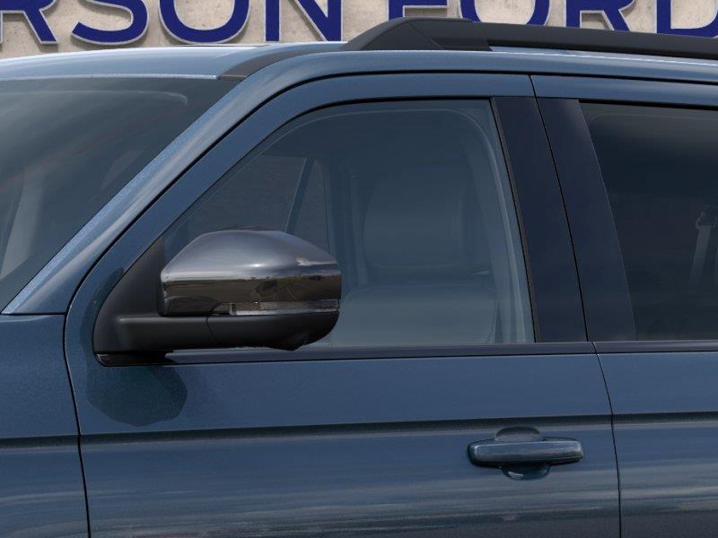 Vehicle photo 20