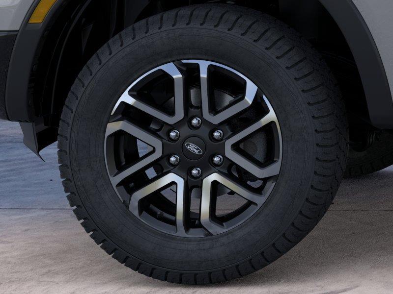Vehicle photo 19