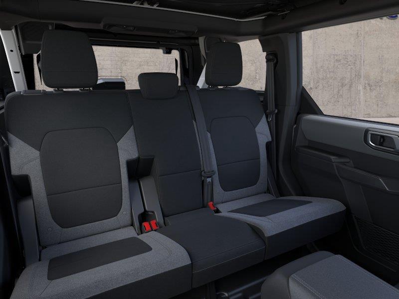 Vehicle photo 11