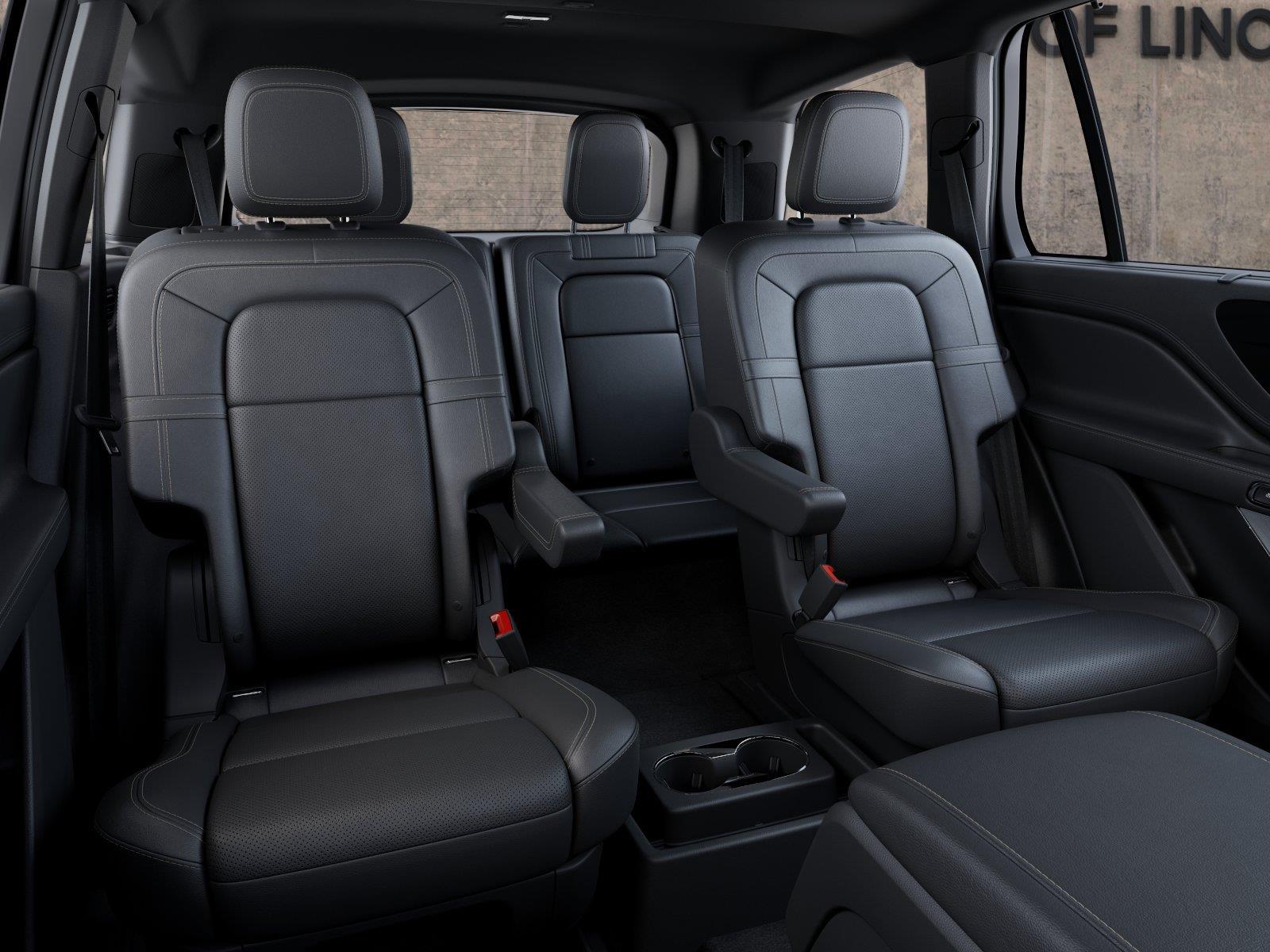 Vehicle photo 11