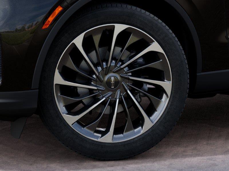 Vehicle photo 19