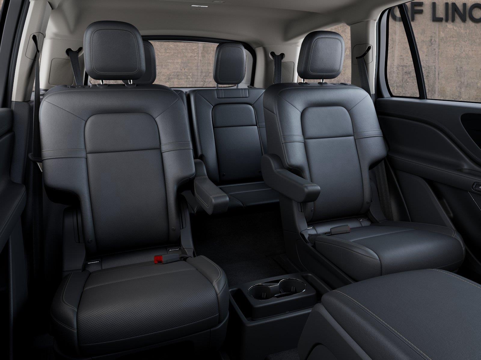 Vehicle photo 11
