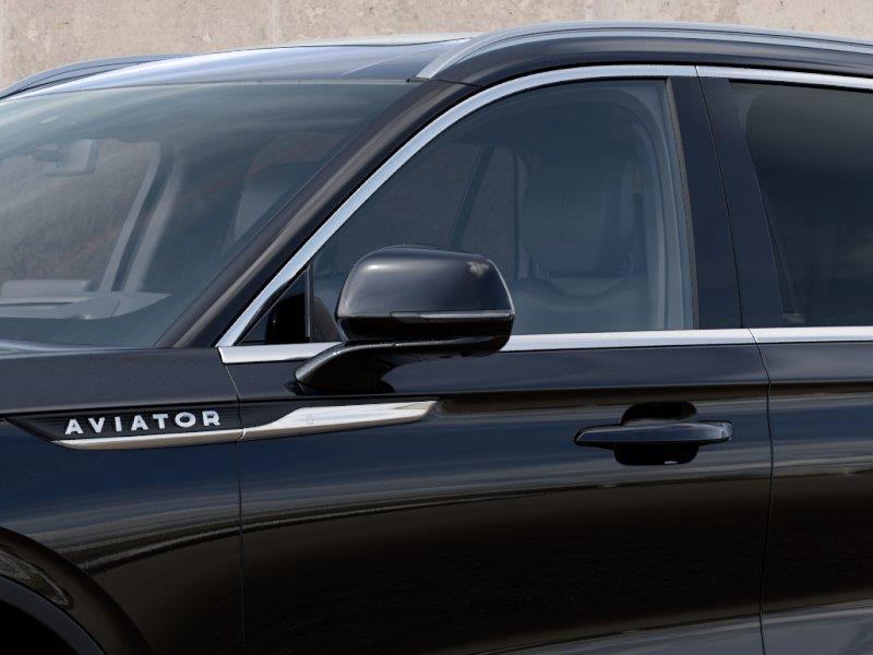 Vehicle photo 20