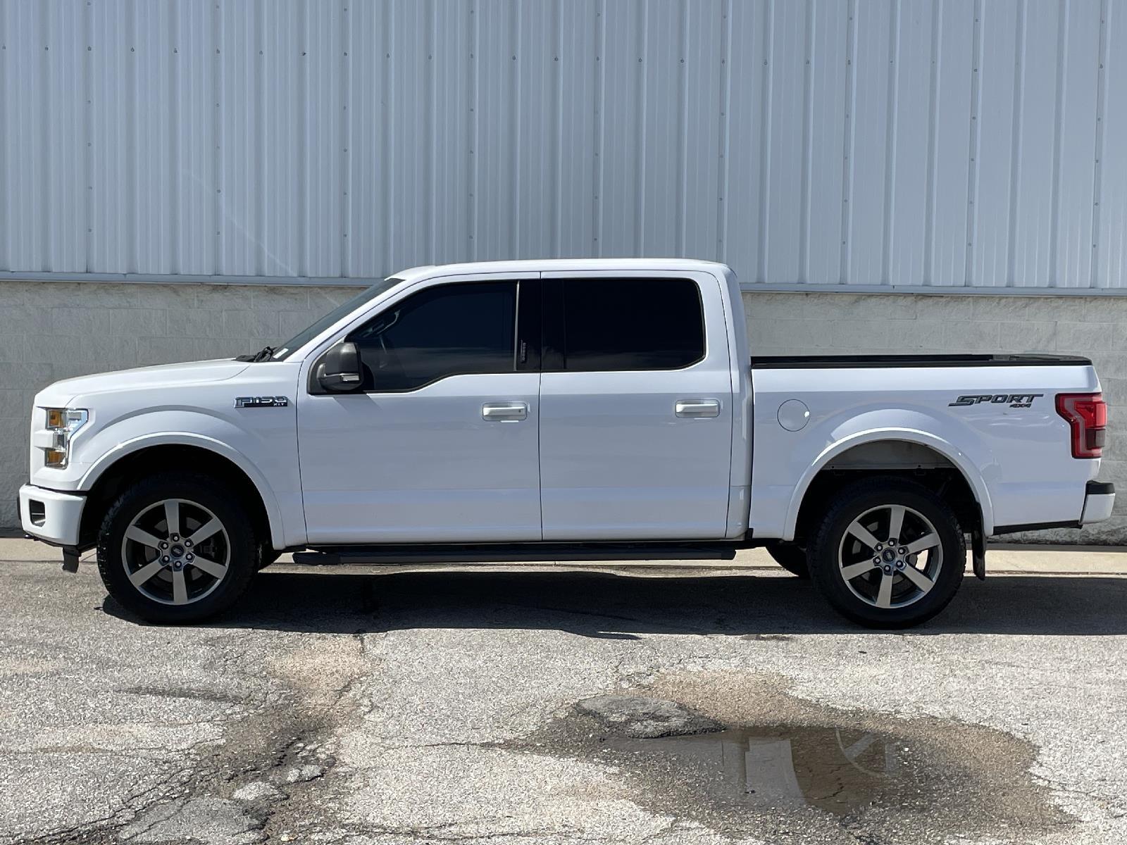 Used 2016 Ford F-150 XLT Crew Cab Truck for sale in Lincoln NE