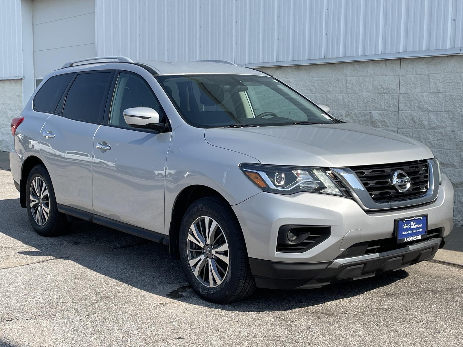 Used 2020 Nissan Pathfinder S SUV for sale in Lincoln NE